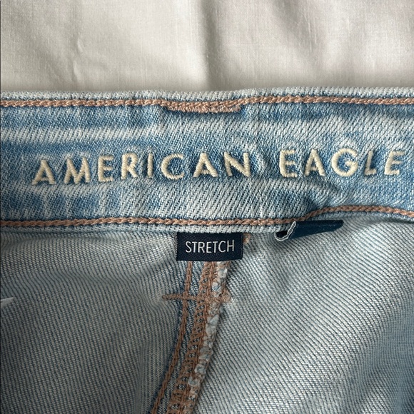 American Eagle Outfitters Light Blue Denim Jeans - Picture 11 of 13